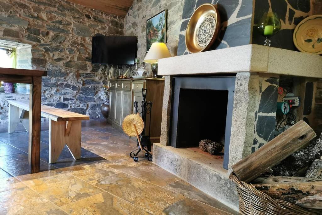 Casa Do Linho 400 Year Old Country Cottage Oleiros  Exterior photo